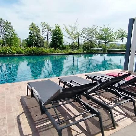 Theolive Family Suite @Klia By Honey Homestay Sepang Exterior foto